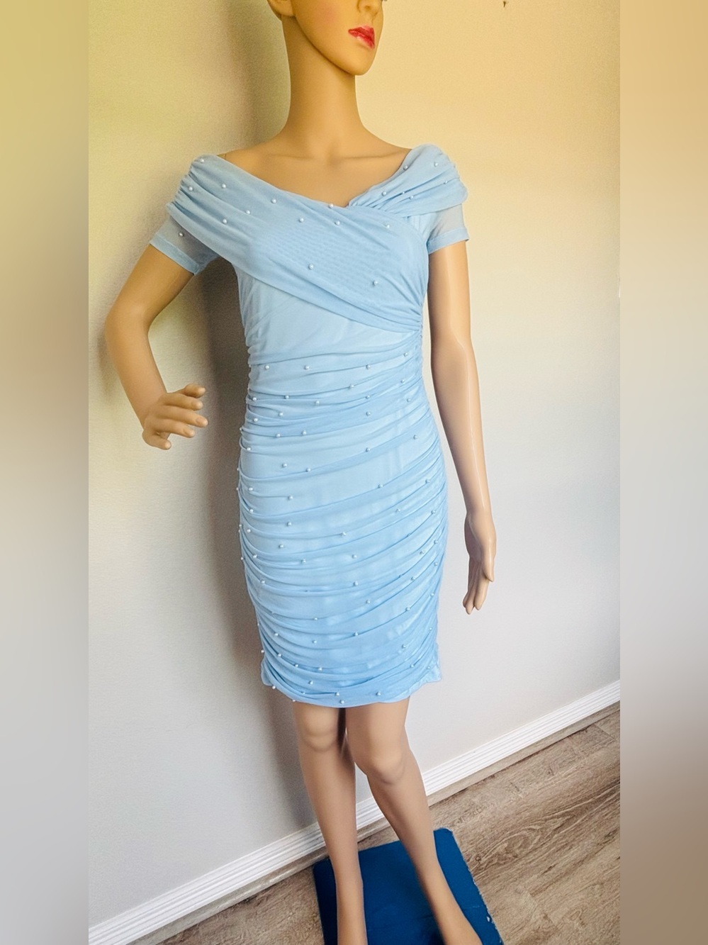 SHEIN Light Blue Pearl-Embellished Open Shoulder beaded Bodycon Dress - Picture 3 of 15